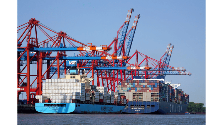 how technology transforms transportation in the supply chain shipping containers