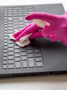 cleaning laptop surface keyboard device clean