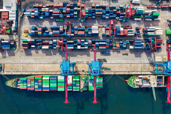 supply chain shipping port AI